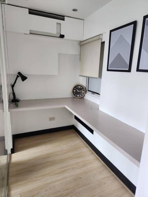 Enjoy Bgc Sunset And Golf Course View 2 Bedroom Loft With 100Mbps Internet Connection Manila Luaran gambar